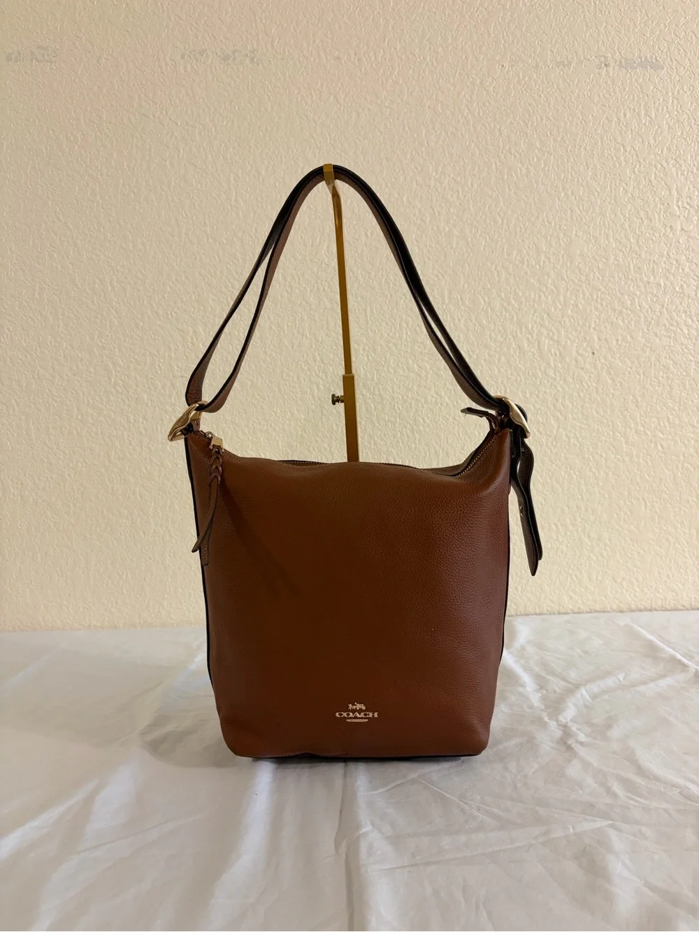 Coach C2818 Val Duffle Bag Gold/Redwood